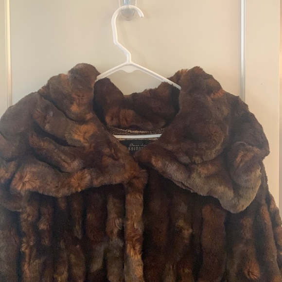 Donna Salyers’ Fabulous Furs Full-Length Oat Brown Ruched Faux Mink Coat XL - Picture 5 of 5